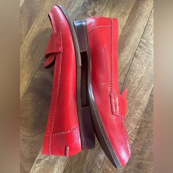 TORY BURCH
Leather Scalloped Accent Loafers Gold Logo sz 7M - Picture 3 of 7